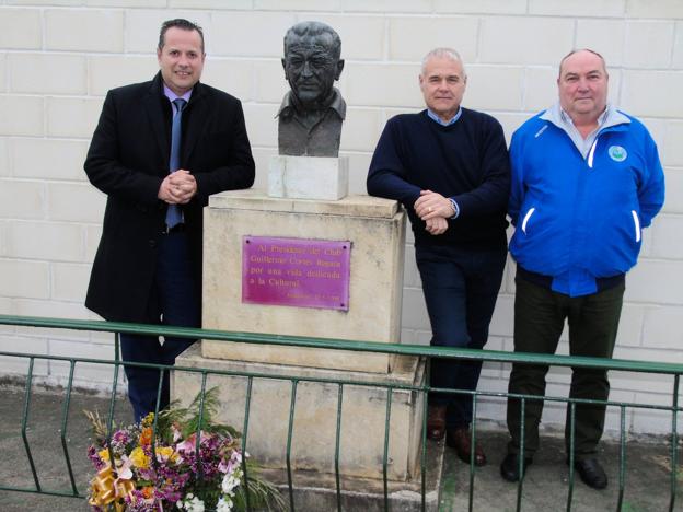 Jose Antonio García, presidente del Frajanas; Jose Luis López, presidente de La Cultural; y José Manuel Santiago, presidente de La Marisma. 