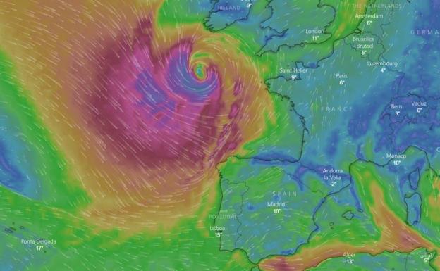 La borrasca Hugo, esta tarde, al noroeste de la costa del Cantábrico, a la que llegará en la madrugada del sábado.