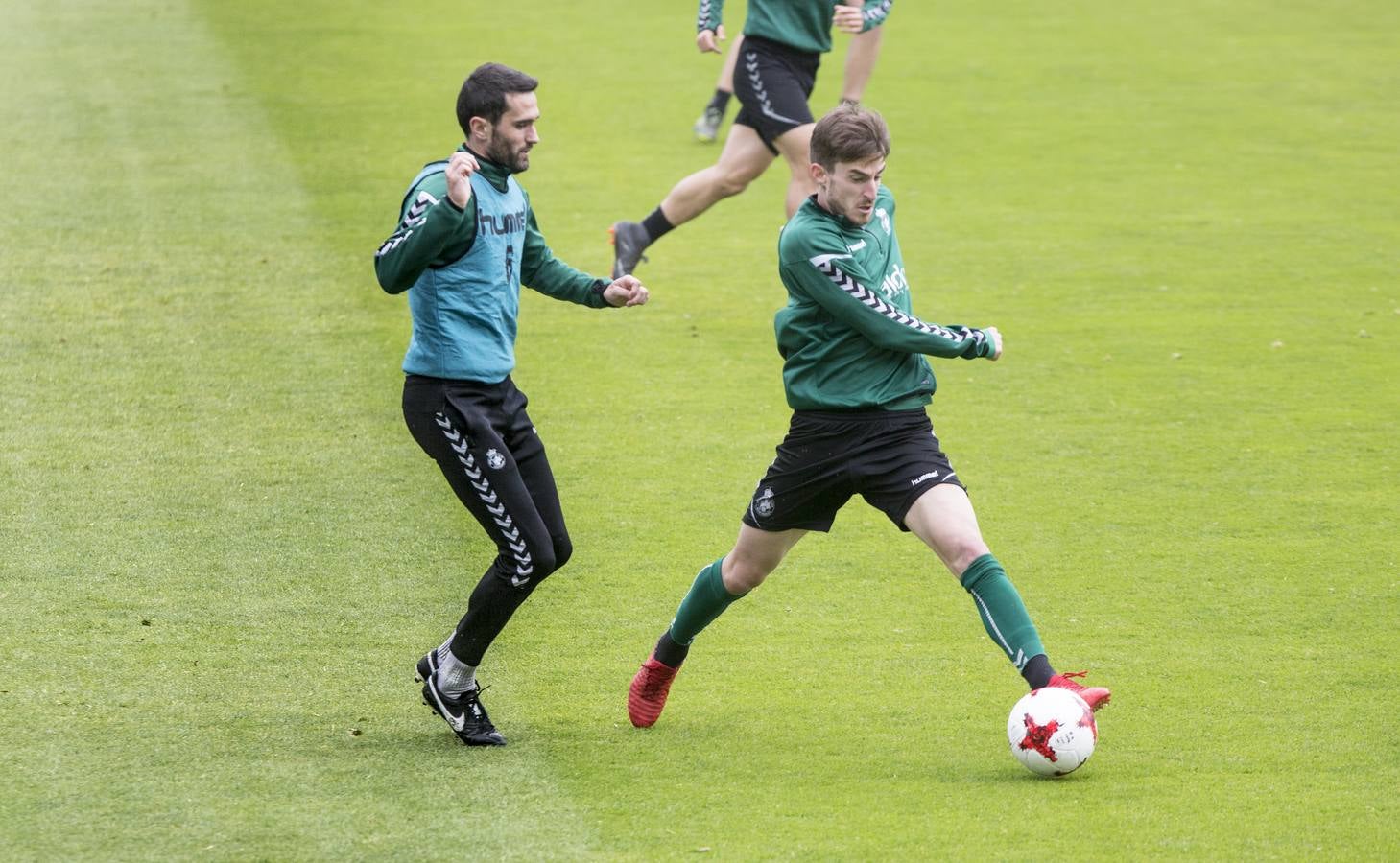 Fotos: El Racing prepara el partido ante el Burgos