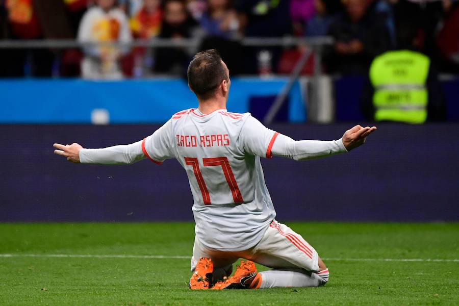 La selección que dirige Julen Lopetegui apabulló a Argentina en su estreno en el Wanda Metropolitano (6-1) con un 'hat-trick' de Isco y tantos de Diego Costa, Thiago y Aspas.