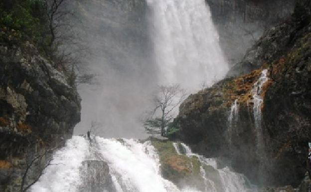 Nacimiento del río Mundo,