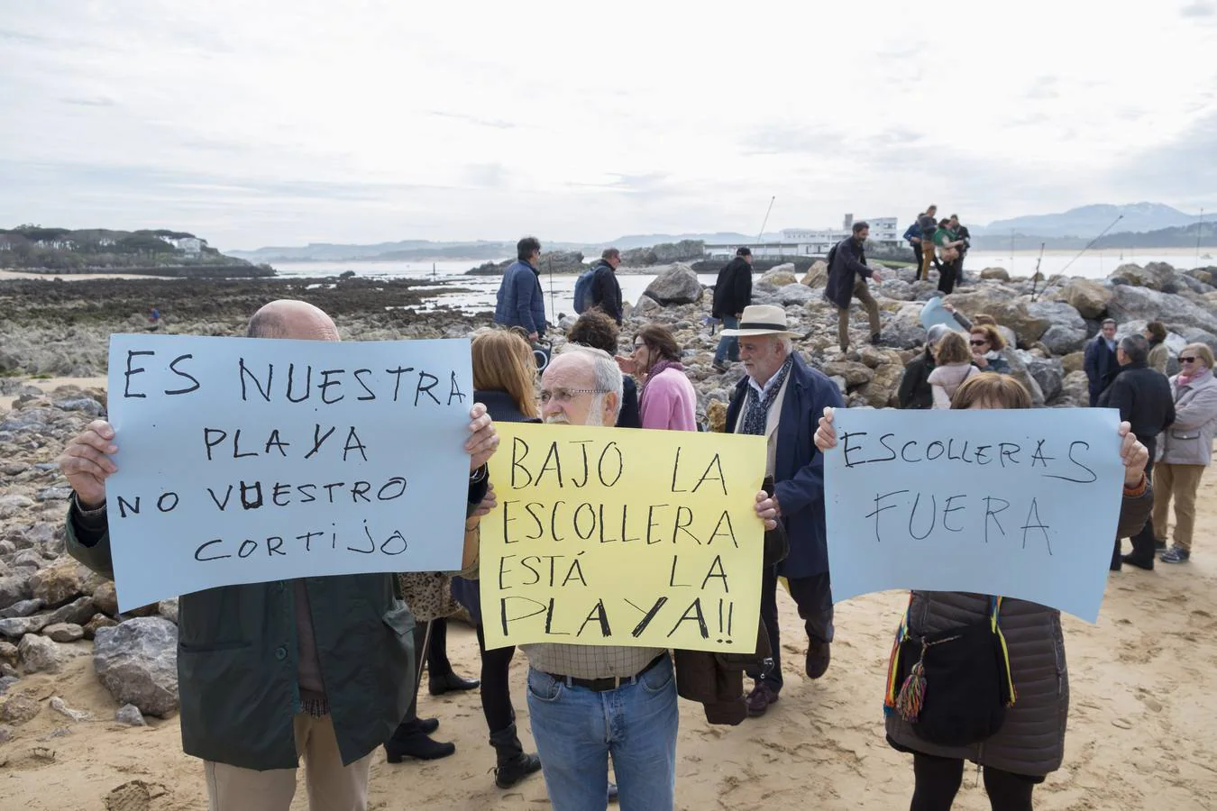 Fotos: Tercera protesta contra los espigones de La Mgdalena