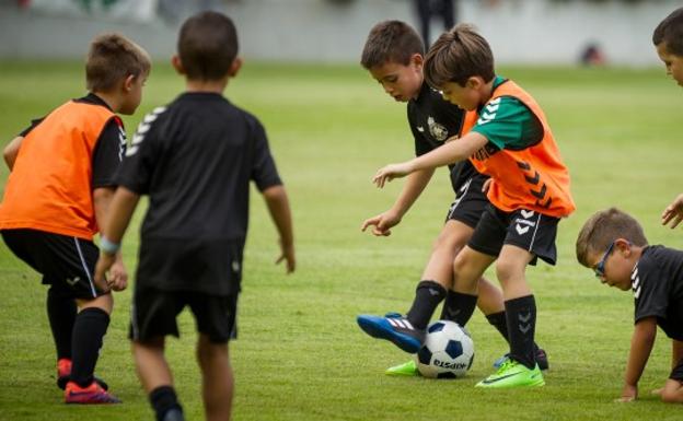 Los niños entre 4 y 13 años son los que pueden apuntarse al campus.