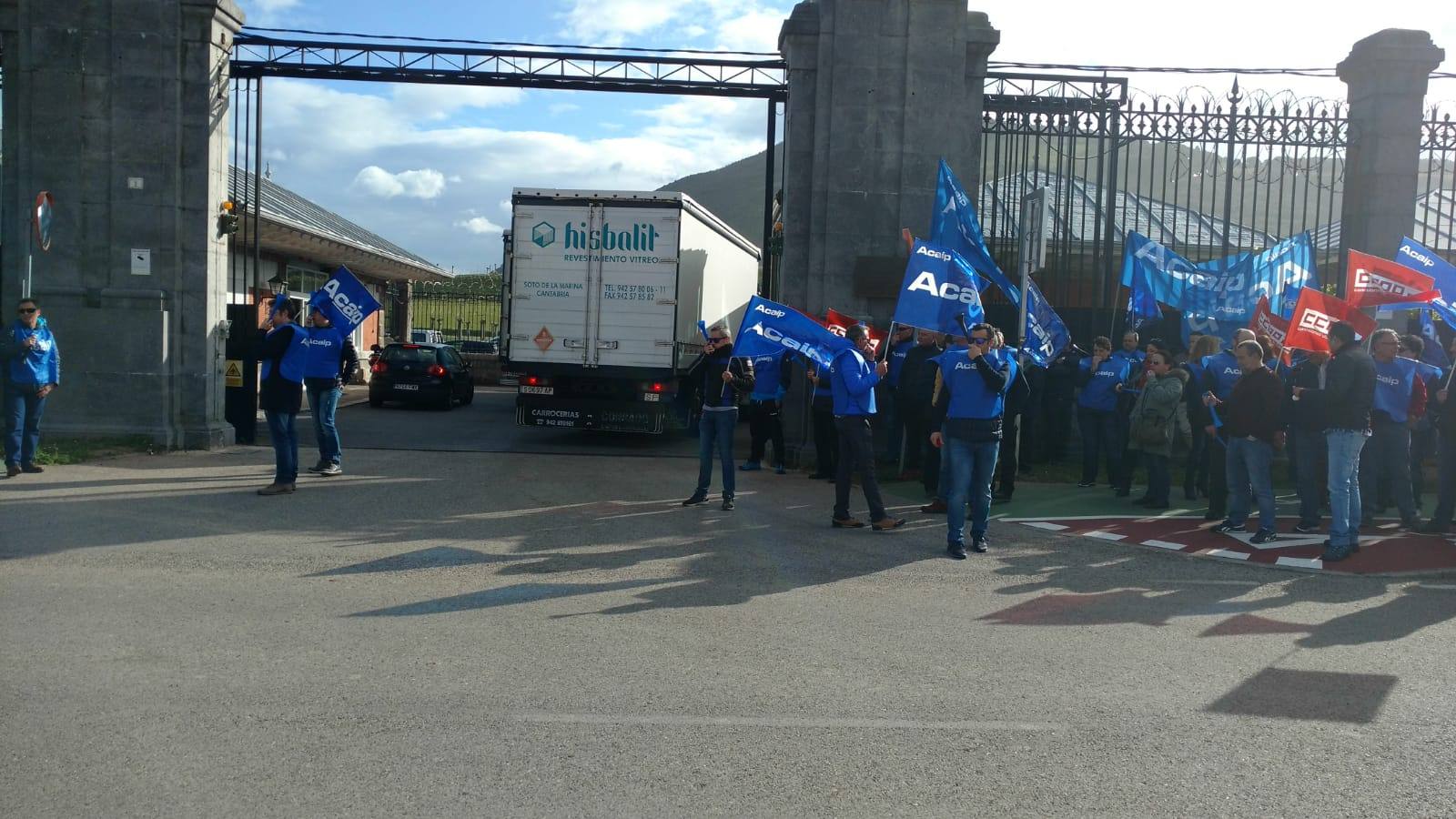 Fotos: Los funcionarios de prisiones protestan a las puertas de El Dueso