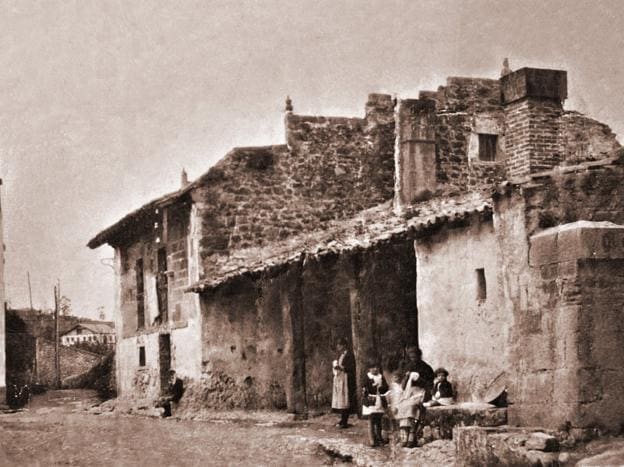La casa de Los Picos en una imagen de 1925. :: colección javier rosendo