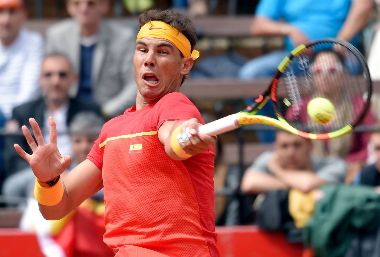 Rafa Nadal y Philipp Kohlschreiber, los protagonistas del segundo partido de la elminatoria de la Copa Davis entre España y Alemania. 