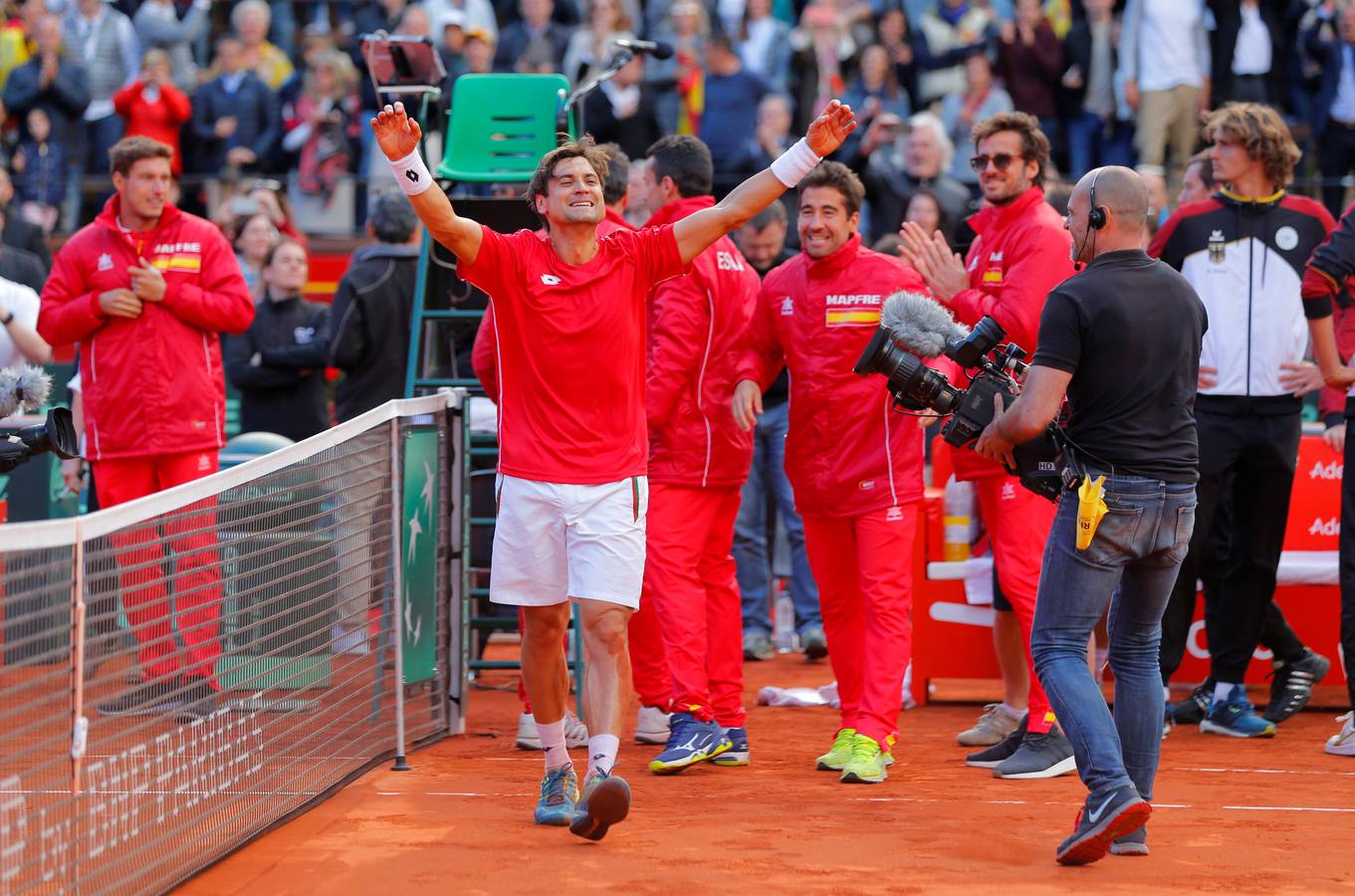 David Ferrer y Philipp Kohlschreiber han disputado el quinto y definitivo partido entre España y Alemania. 