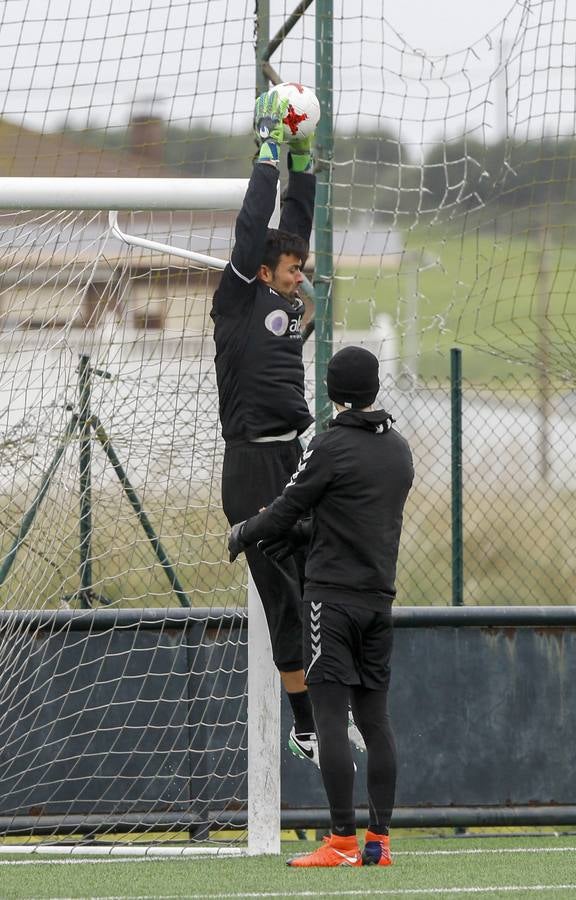 Fotos: El Racing prepara a conciencia el partido ante Osasuna B