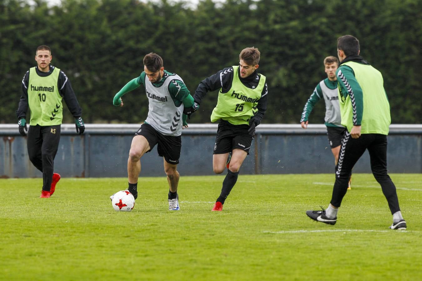 Fotos: El Racing prepara a conciencia el partido ante Osasuna B