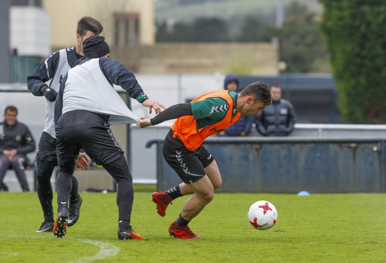 Fotos: El Racing prepara a conciencia el partido ante Osasuna B