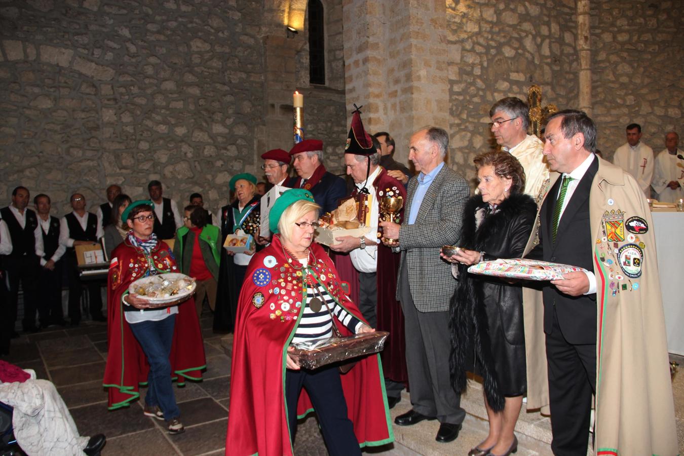 Fotos: Las cofradías gastronómicas de Cantabria ganan el Jubileo