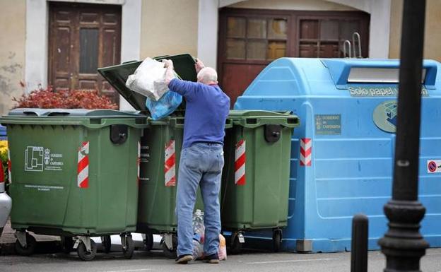 157 cántabros por cada contenedor verde