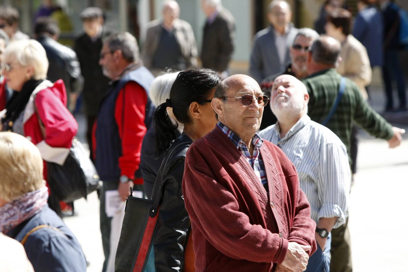 Fotos: Los pensionistas vuelven a salir a la calle