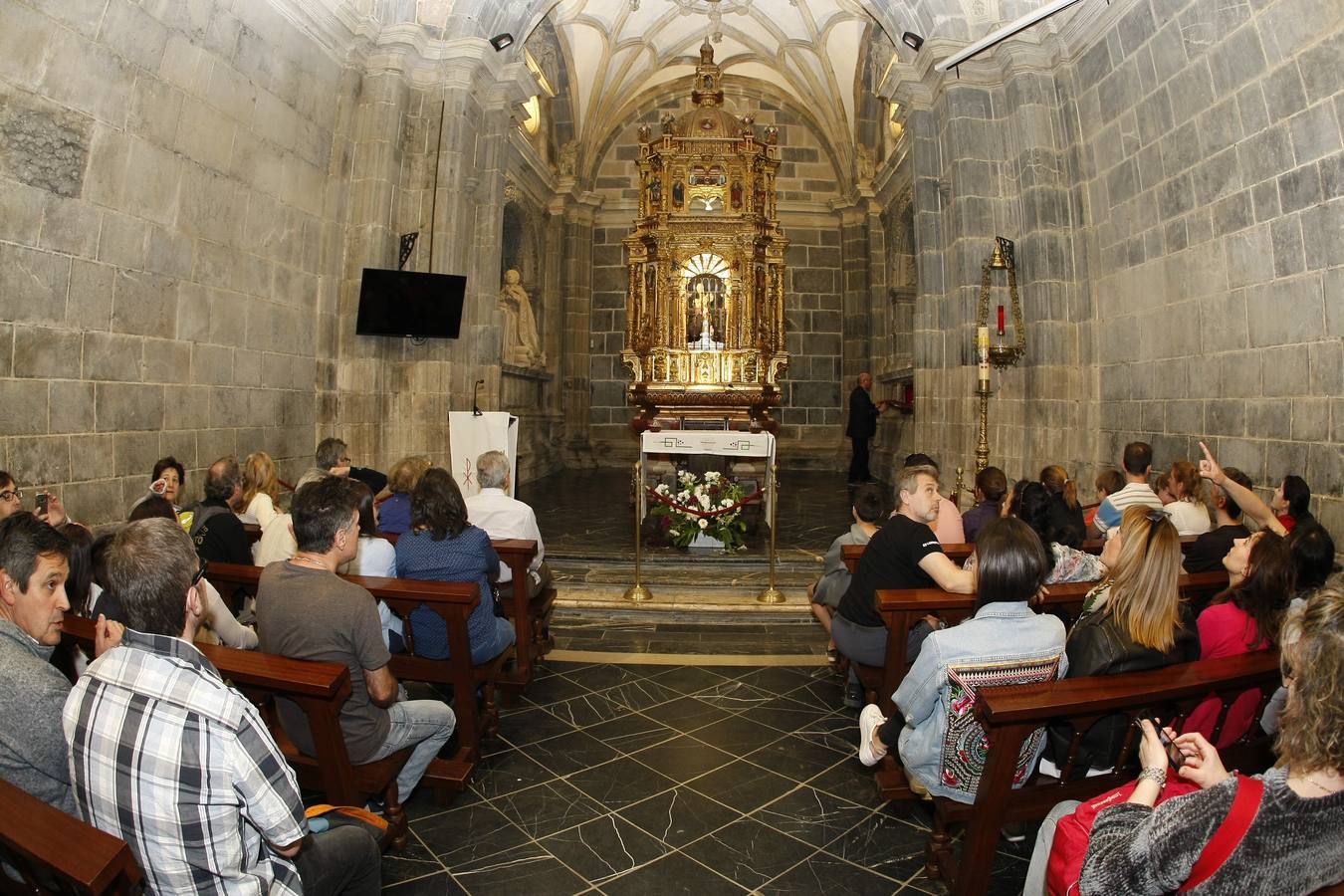 Fotos: Los últimos peregrinos atraviesan la Puerta del Perdón en Santo Toribio