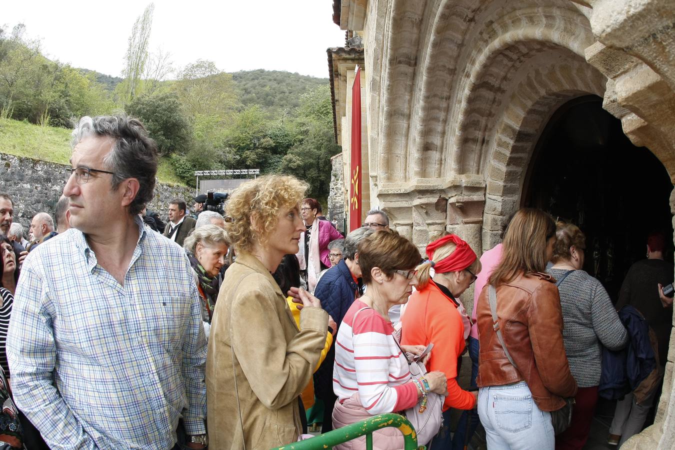 Fotos: Misa y cierre de la Puerta del Perdón para poner fin al Año Santo Lebaniego