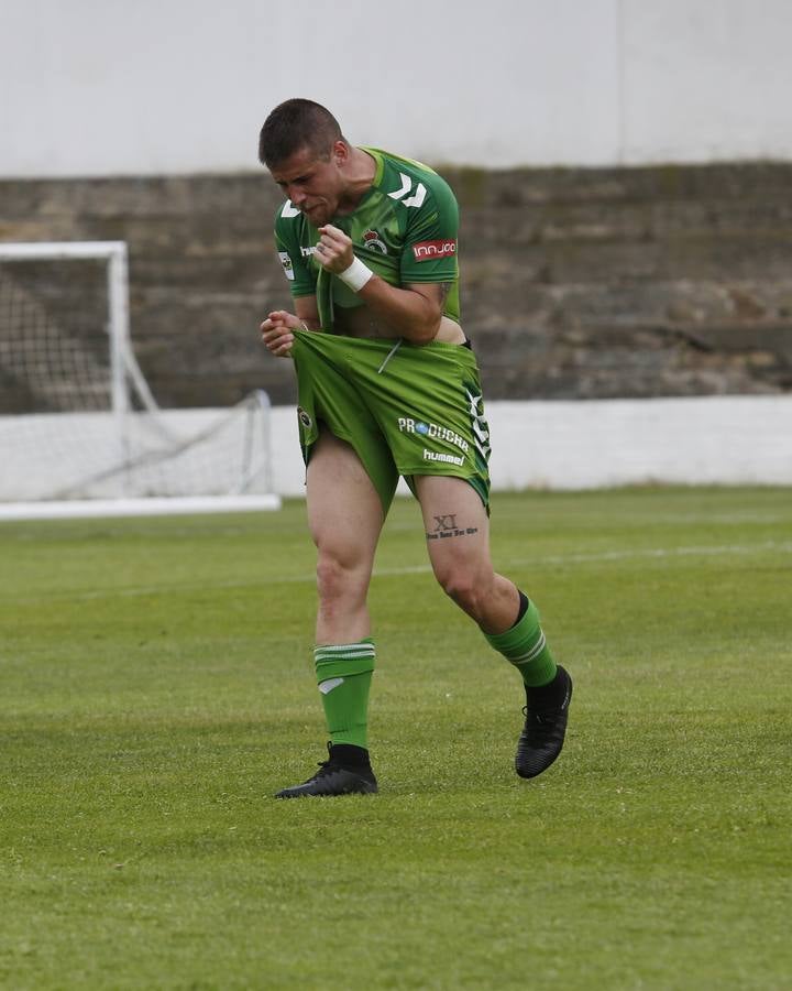 Empate a cero en Navarra tras un encuentro en el que el Racing solo buscó la visctoria en los minutos finales