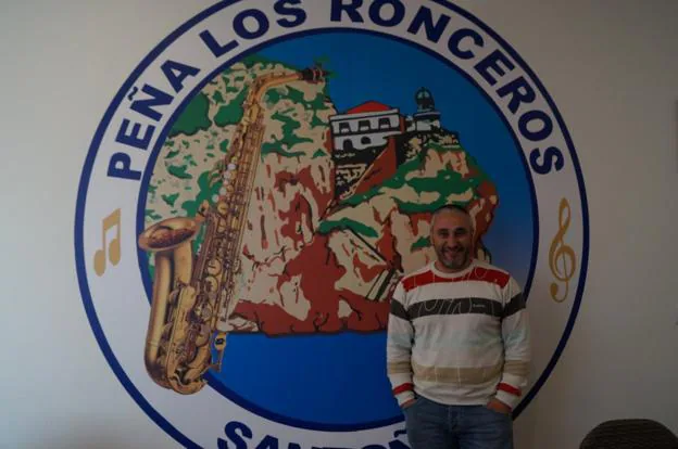 Alejandro Gorostiaga, en la sede de la peña Los Ronceros. 