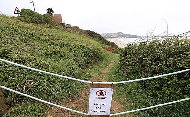 Imagen principal - Alarma por los argayos en Merón