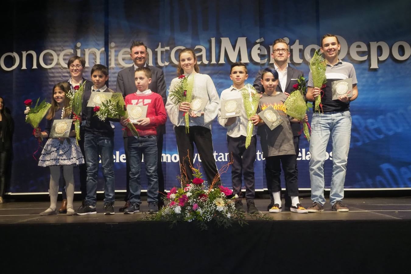 Triatlón, skate y bádminton.