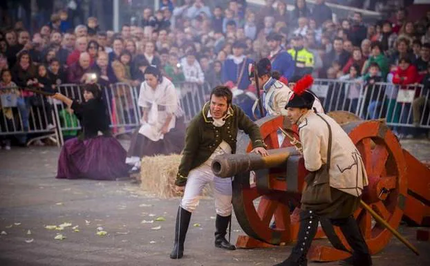 La recreación de batallas fue uno de los aspectos más destacados de las primeras ediciones de las fiestas. 