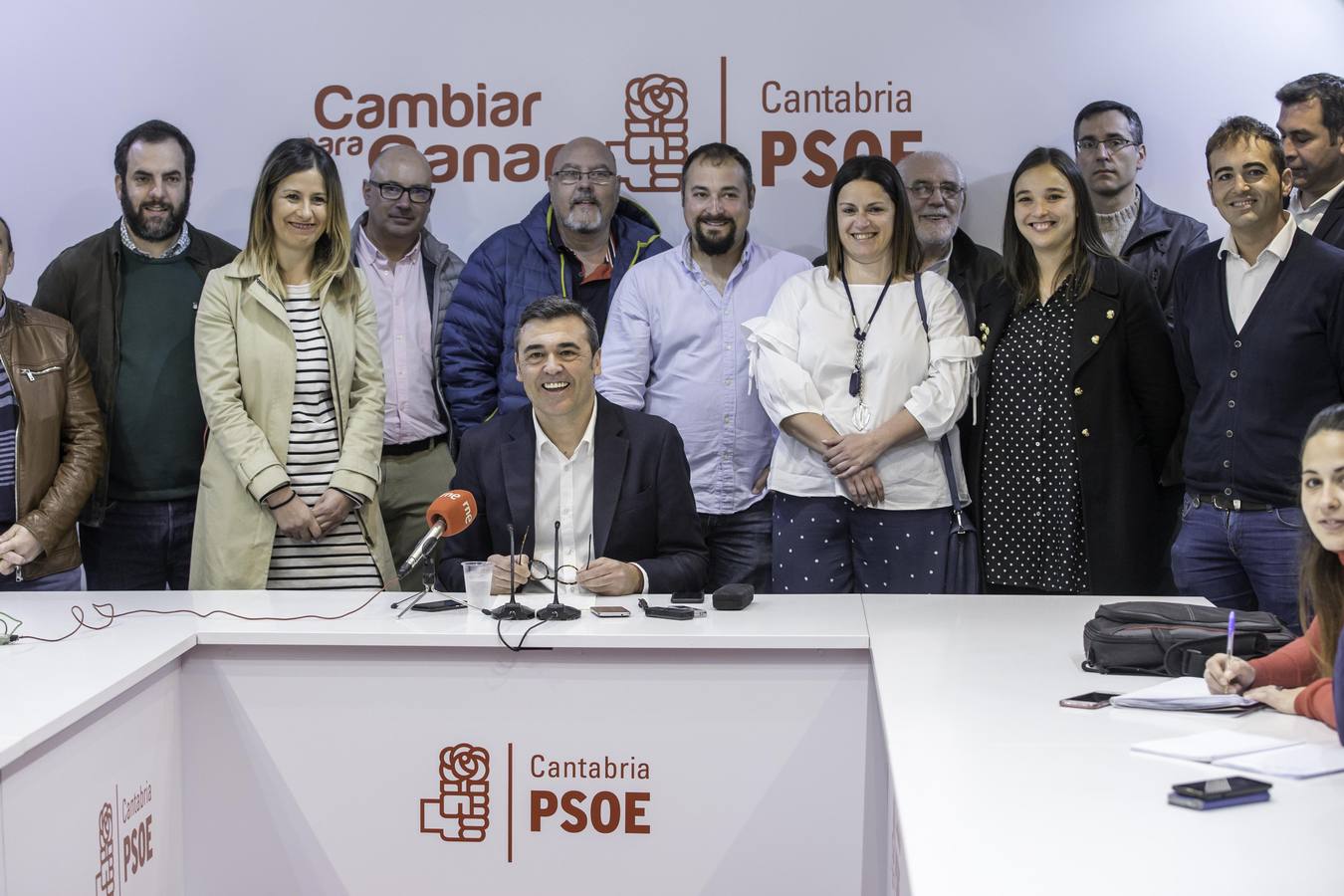 Fotos: Ricardo Cortés presenta su candidatura a las Primarias del PSOE en Cantabria