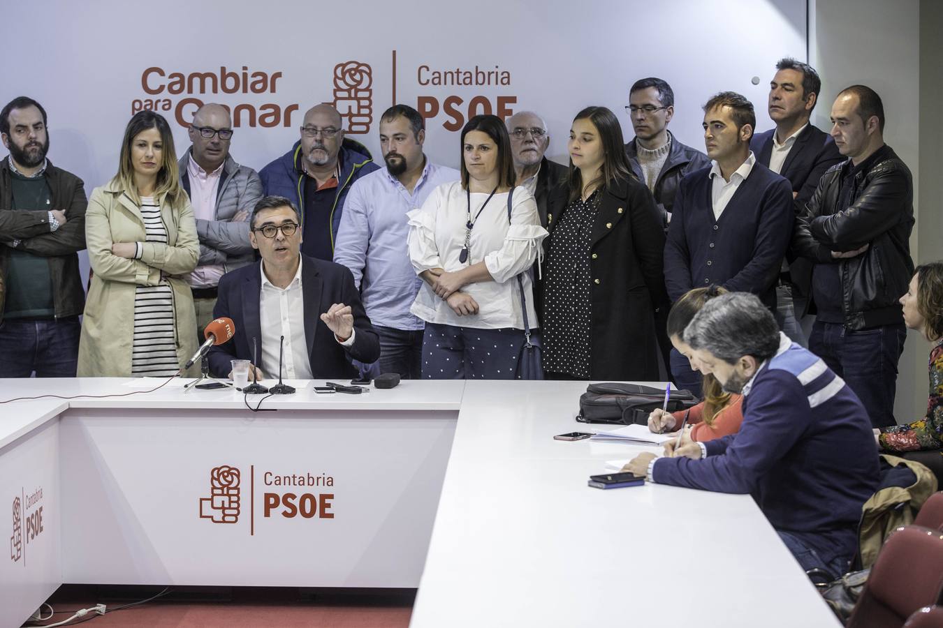 Fotos: Ricardo Cortés presenta su candidatura a las Primarias del PSOE en Cantabria