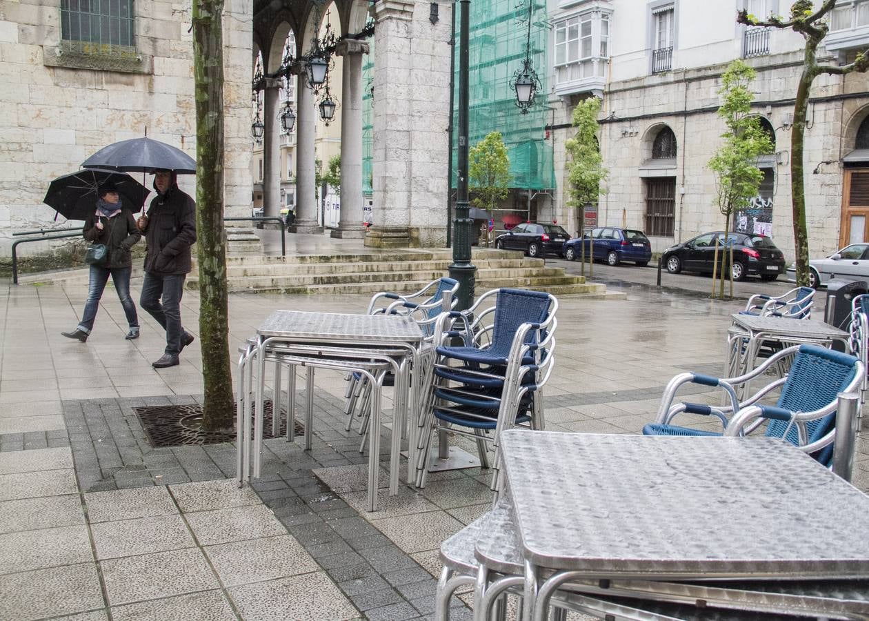 Fotos: La lluvia no da tregua a Cantabria