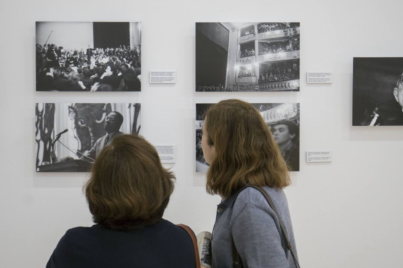 Fotos: Imágenes de la muestra sobre el Mayo del 68 de la Biblioteca Central de Cantabria