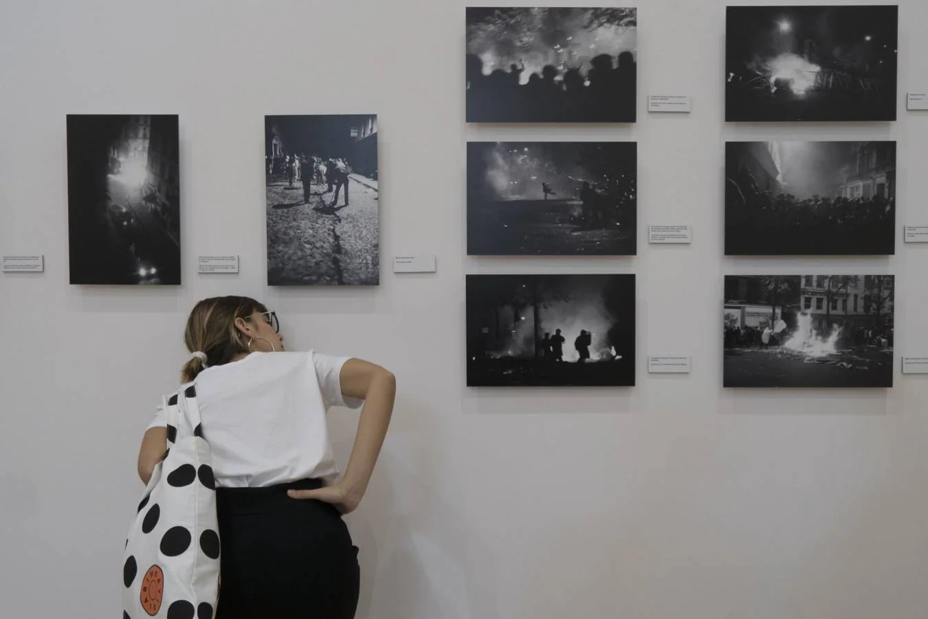 Fotos: Imágenes de la muestra sobre el Mayo del 68 de la Biblioteca Central de Cantabria