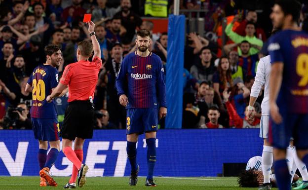 Sergi Roberto fue expulsado en el clásico del domingo. 