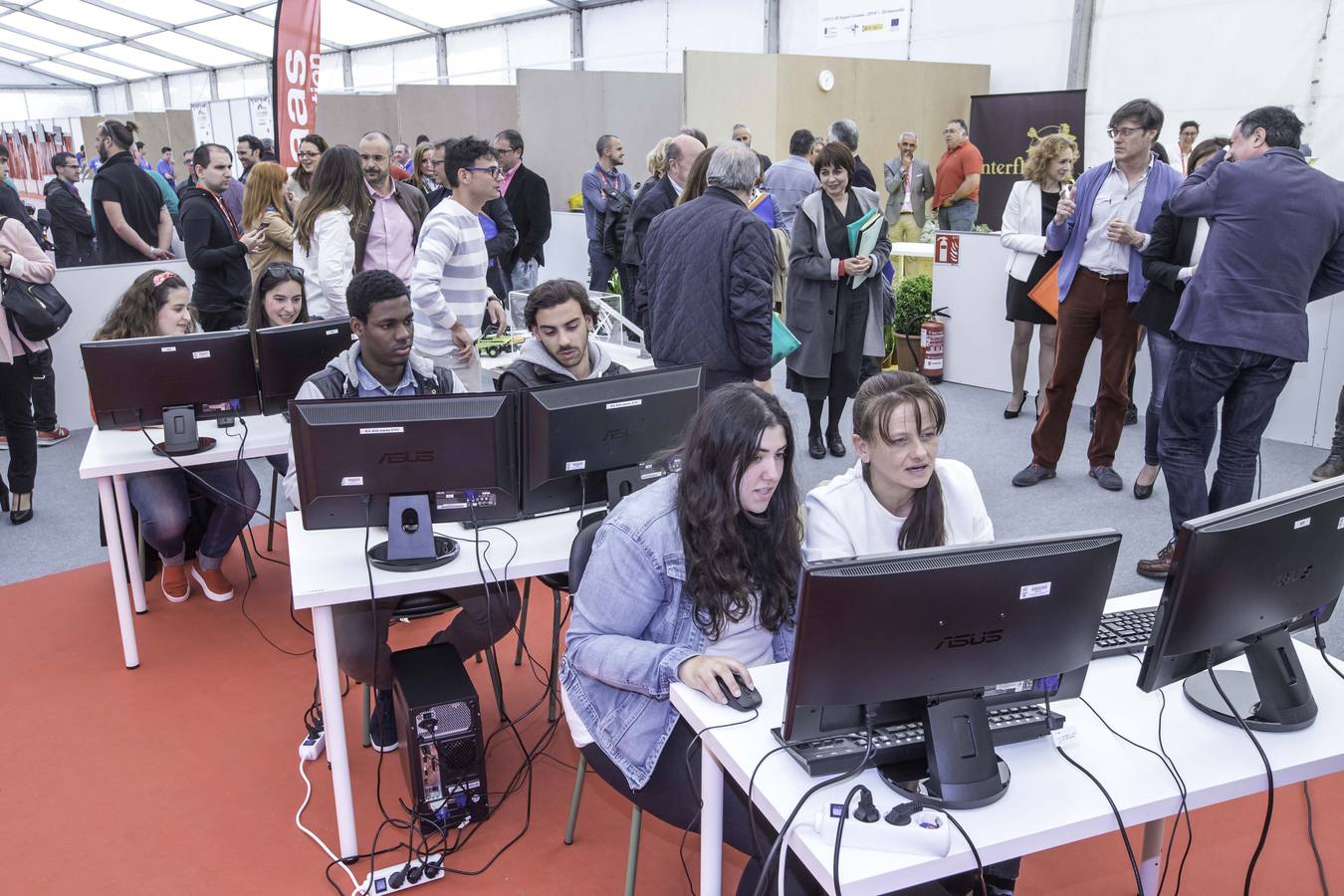 125 estudiantes de 18 centros, repartidos en 22 especialidades, compiten en las Olimpiadas regionales de Formación Profesional