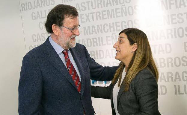 Rajoy mostró su apoyo a Sáenz de Buruaga.