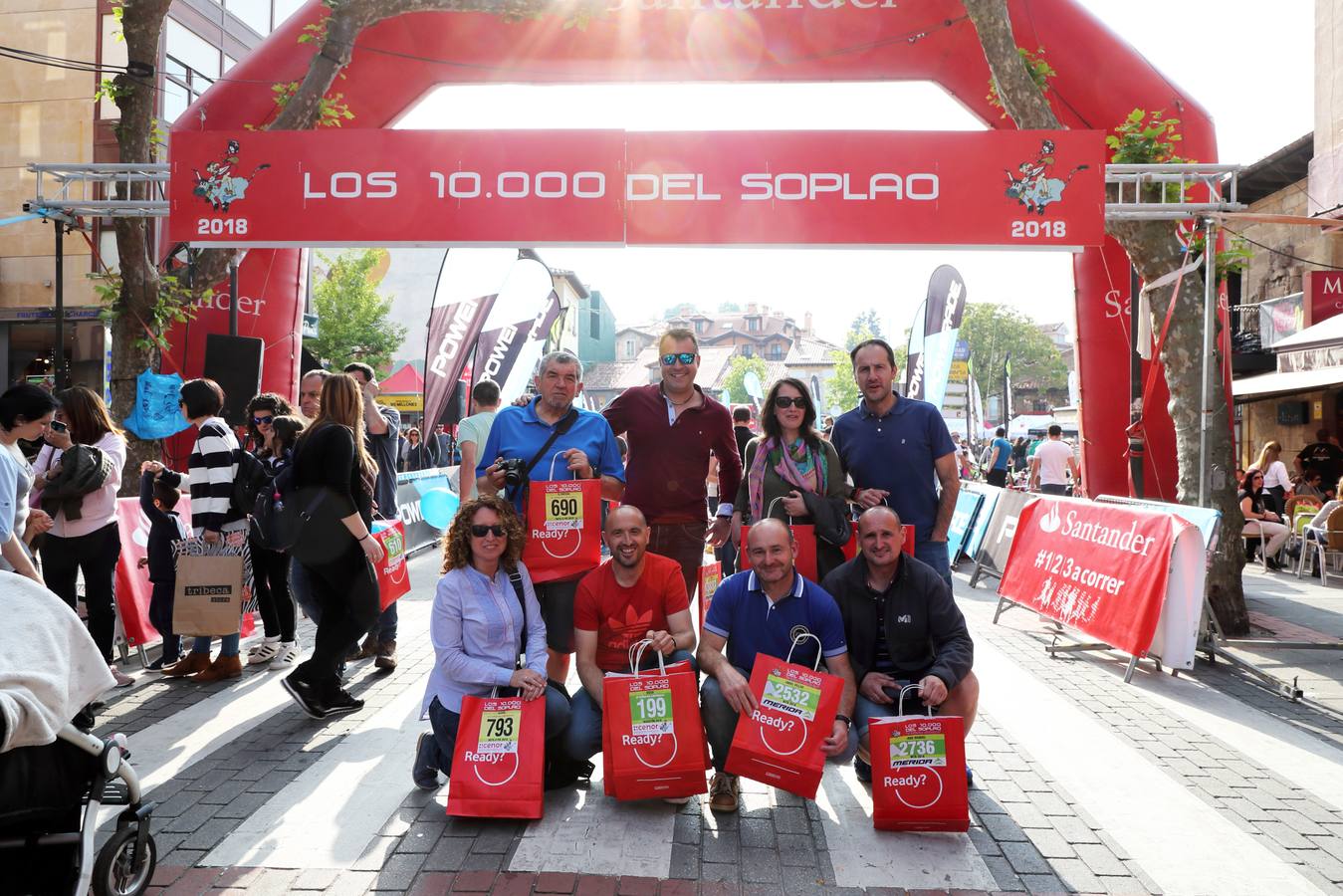 Miles de personas toman Cabezón de la Sal a la espera de que esta noche arranquen las pruebas más duras de Los 10.000 del Soplao