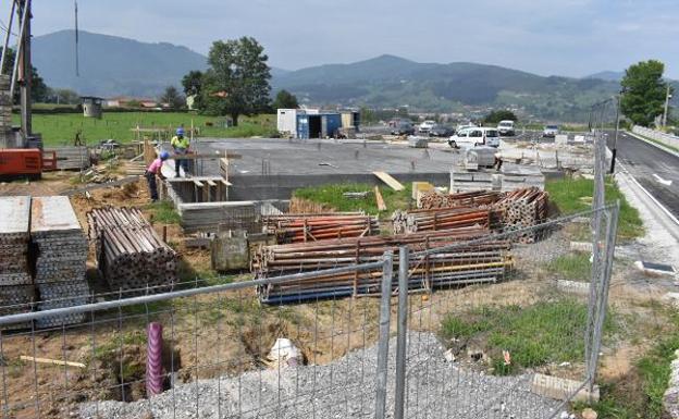 Urbanización del entorno de la parcela que ocupará el Tanatorio Municipal de San Felices