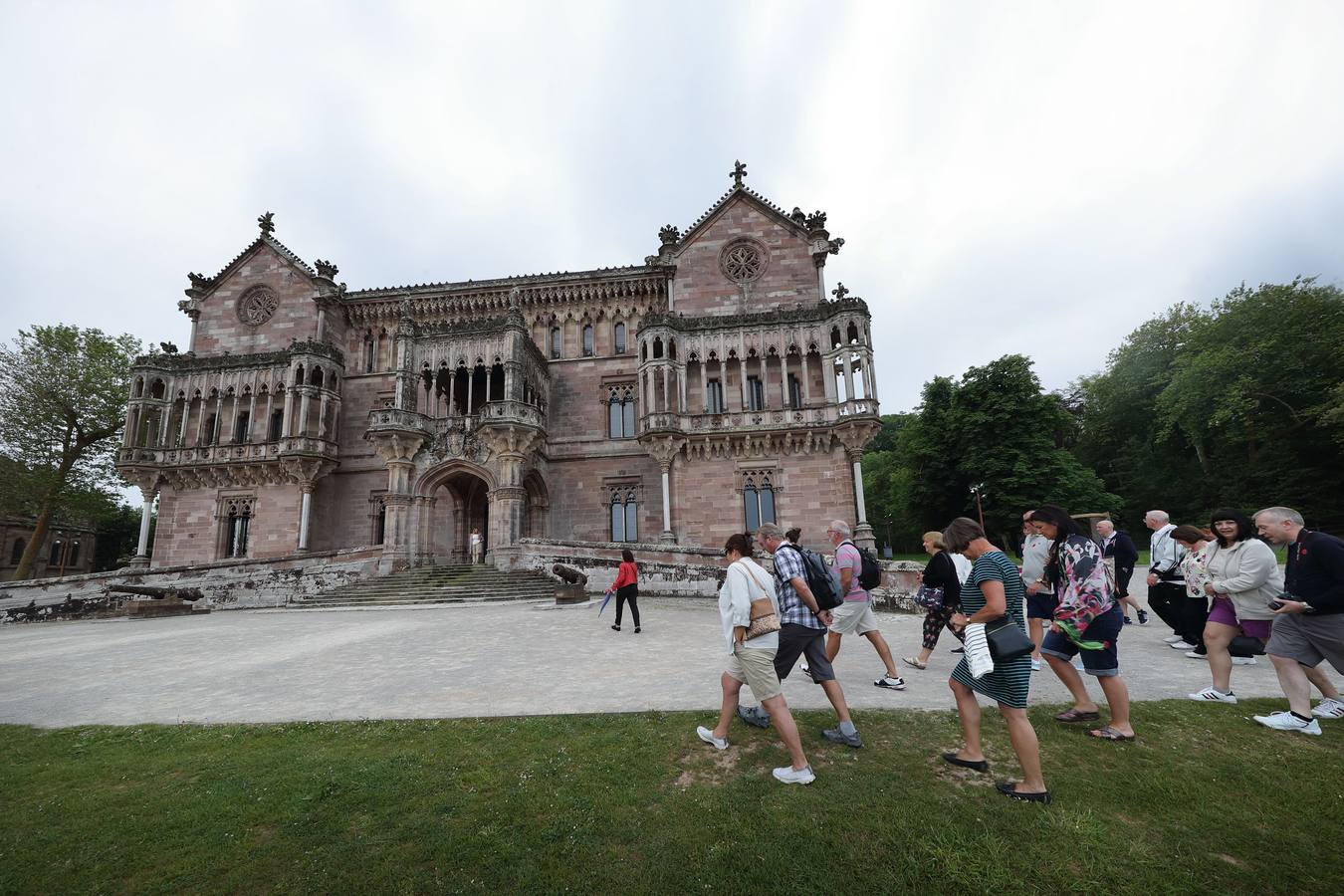 Fotos: Los cruceristas del &#039;Britannia&#039;, en Comillas