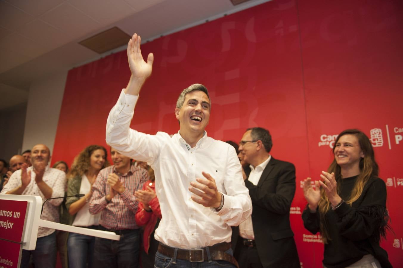 Fotos: Zuloaga vence en las primarias del PSOE en Cantabria