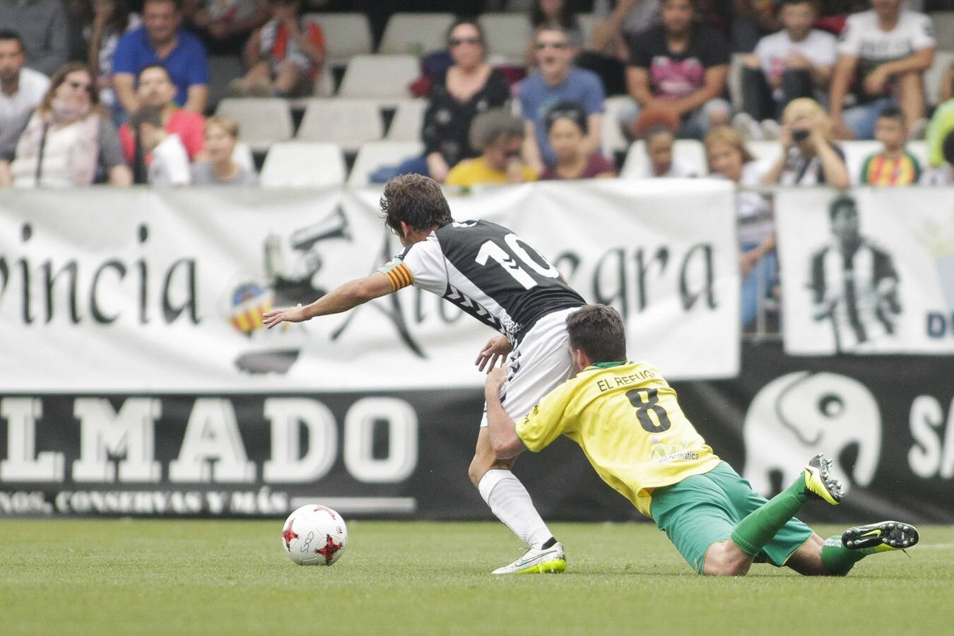 Fotos: El Tropezón cae en Castalia