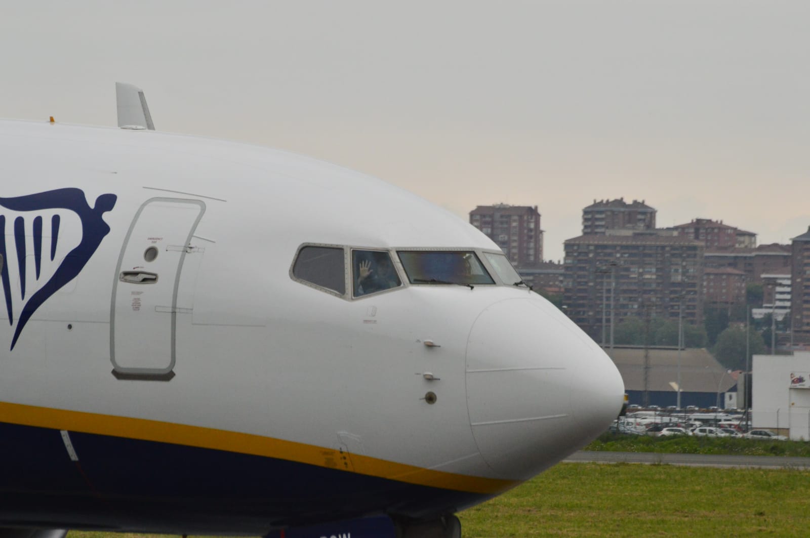 Una veintena de aficionados a fotografiar aviones han disfrutado este 31 de mayo de de la tercera edición de esta jornada