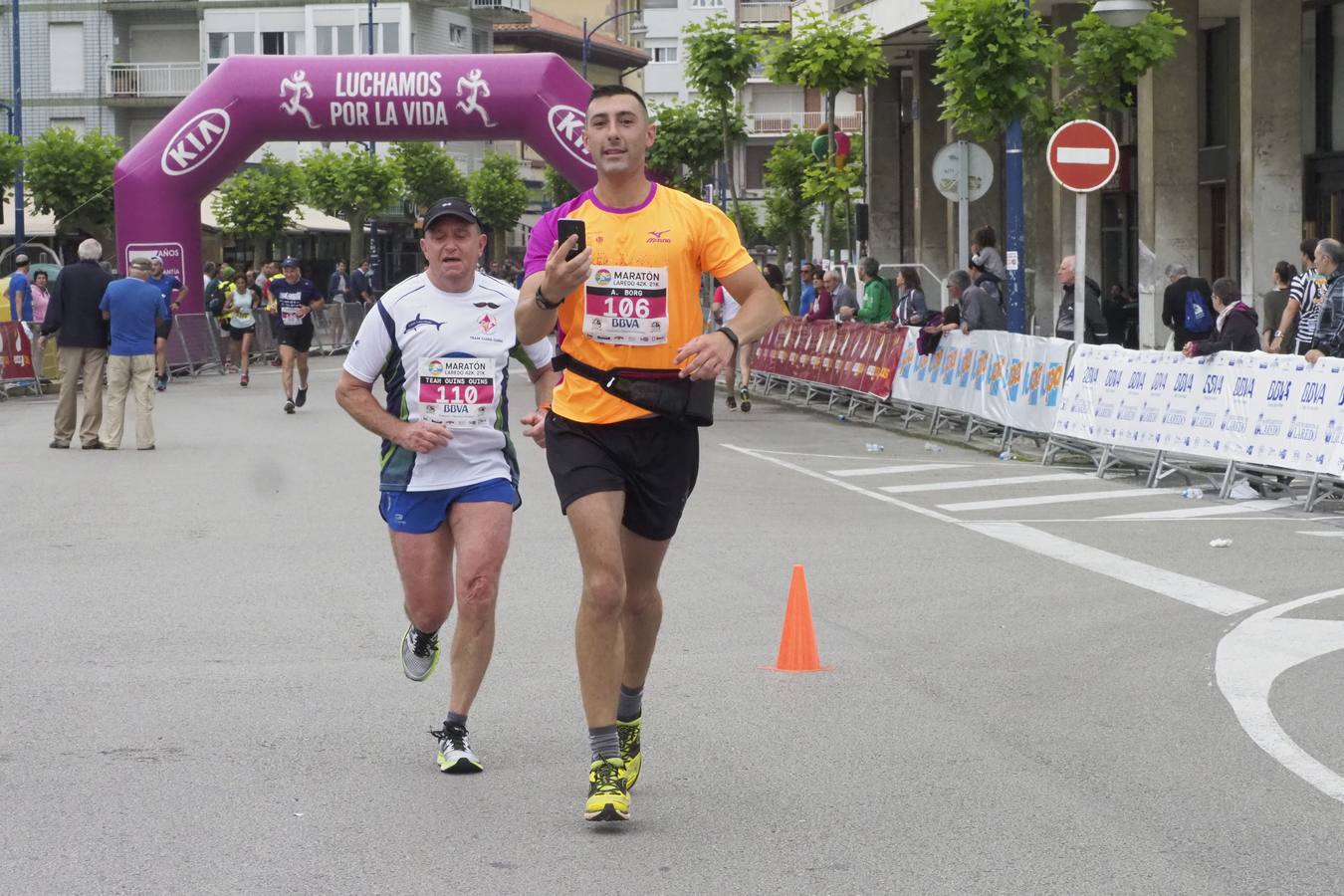 Fotos: Imágenes de la Media y la Maratón de Laredo