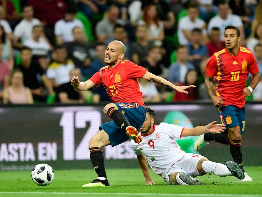 Un tanto de Iago Aspas en la recta final del choque sirvió para que España se adjudicase la victoria en el Krasnodar Stadium, tras un partido en el que 'La Roja' sufrió más de lo previsto ante la selección africana.