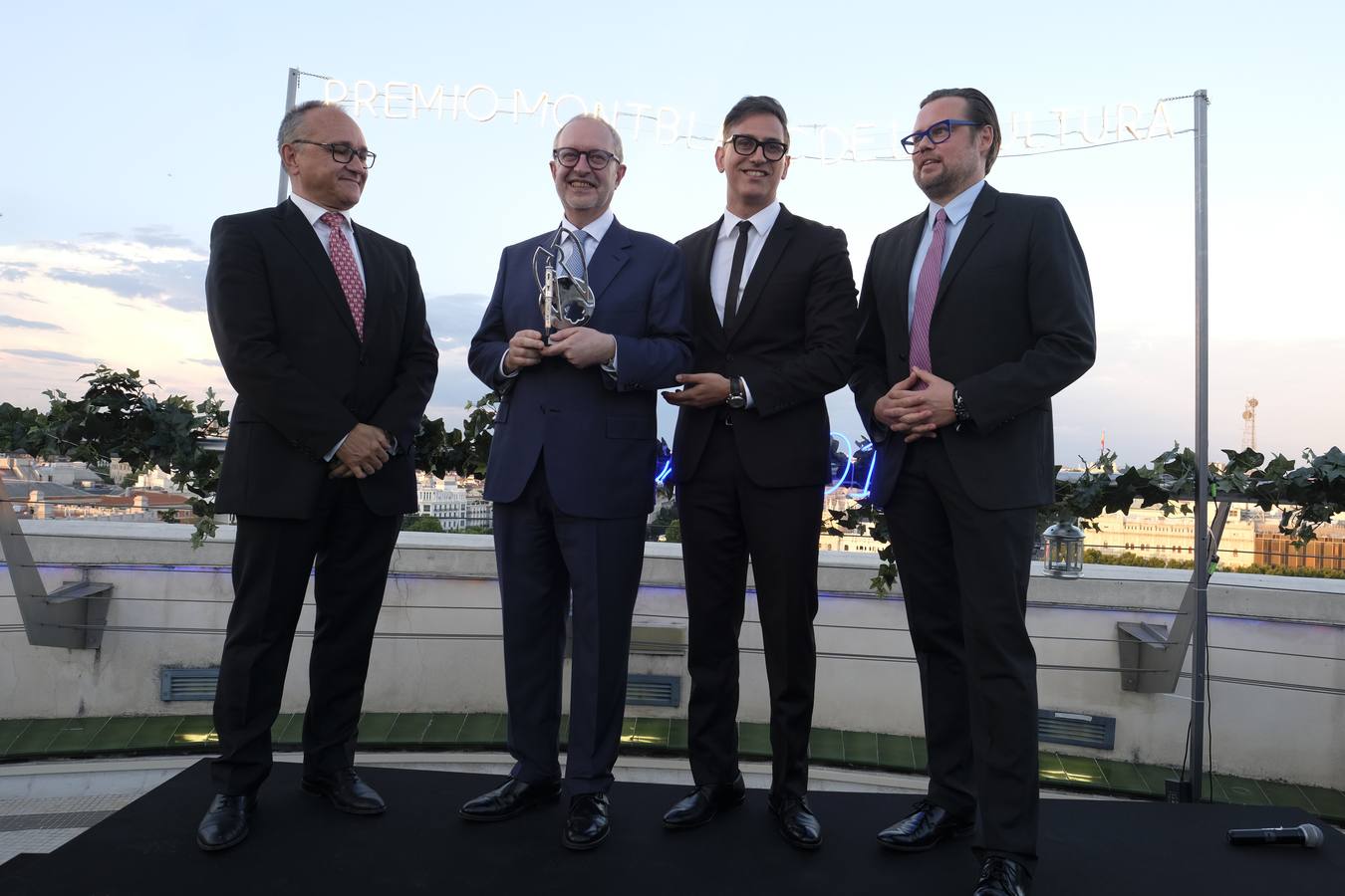 Fotos: Lafuente recibe en Madrid el premio anual que la Fundación Cultural Montblanc otorga al mecenazgo