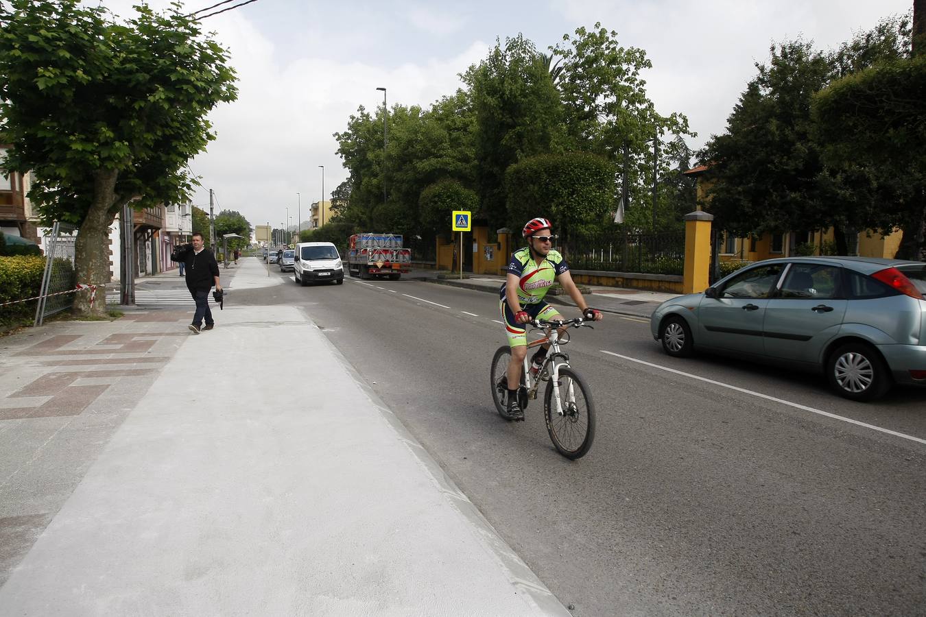 Fotos: Obras del carril bici que unirá el centro de Torrelavega con Reocín