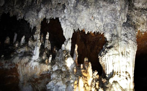 Una estalagmita de El Soplao revela el cambio climático más brusco de la historia reciente del planeta