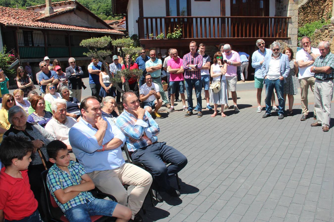 Fotos: Mogrovejo ya tiene en sus manos el premio al Pueblo de Cantabria 2017