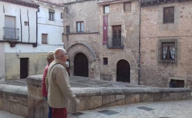 La casa-torre del Doncel es un pequeño palacete de estilo gótico.