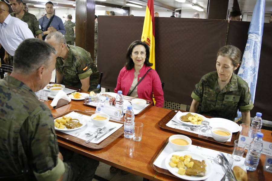 Se trata del primer viaje oficial que realiza la ministra a un contingente español en misión internacional