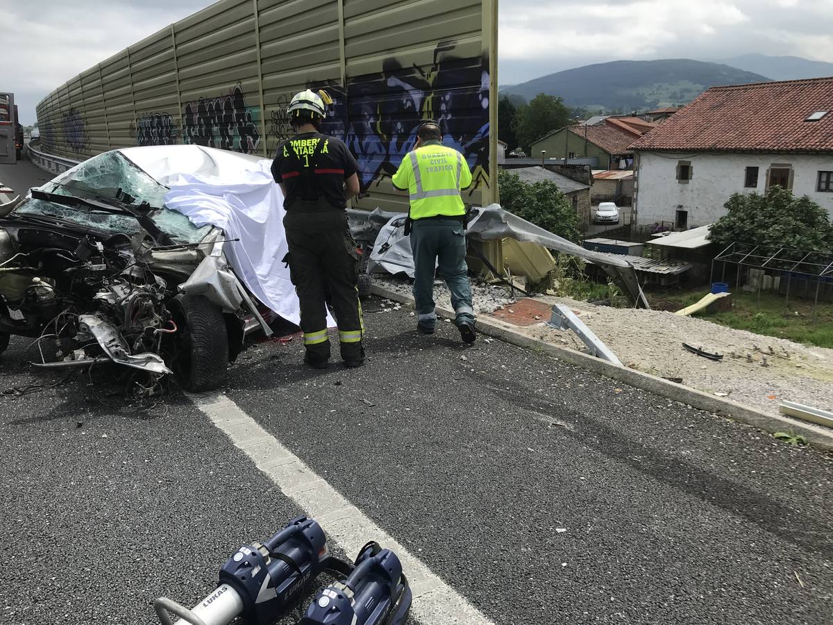 Fotos: Accidente mortal en la autovía A-8, a la altura de La Penilla de Cayón