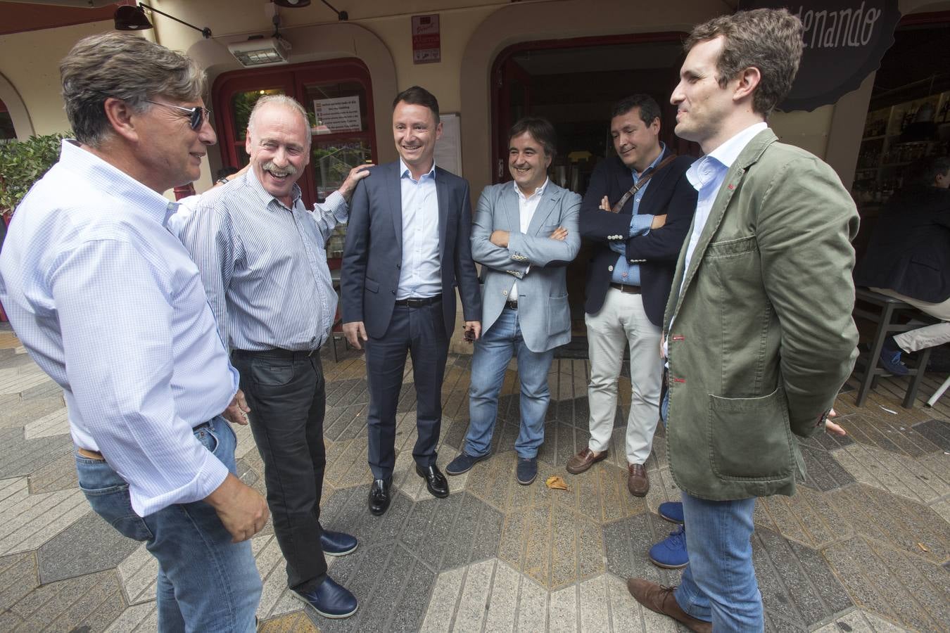 Fotos: Pablo Casado, en un acto con afiliados del PP en Santander