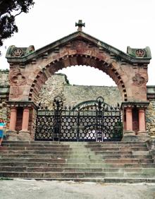 Imagen secundaria 2 - Cementerio de Comillas.