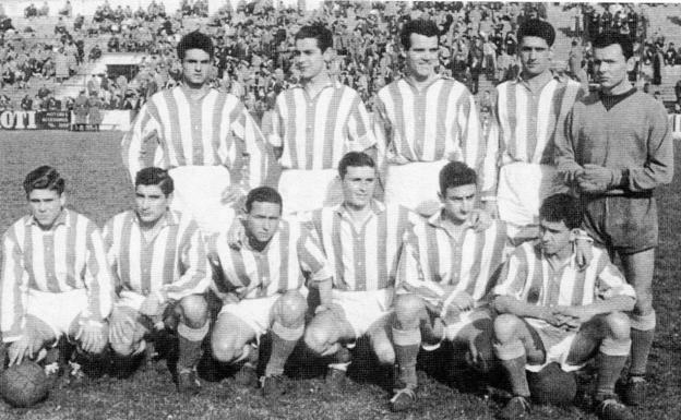 Herrero, Yosu, Santamaría, Sierra, Bolado, Chiri, López, Gutiérrez, Laureano, Pardo y Marquitos II en la 54-55.